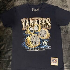 Mitchell & Ness New York Yankees October Dynasty World Series Rings T-Shirt Sz M